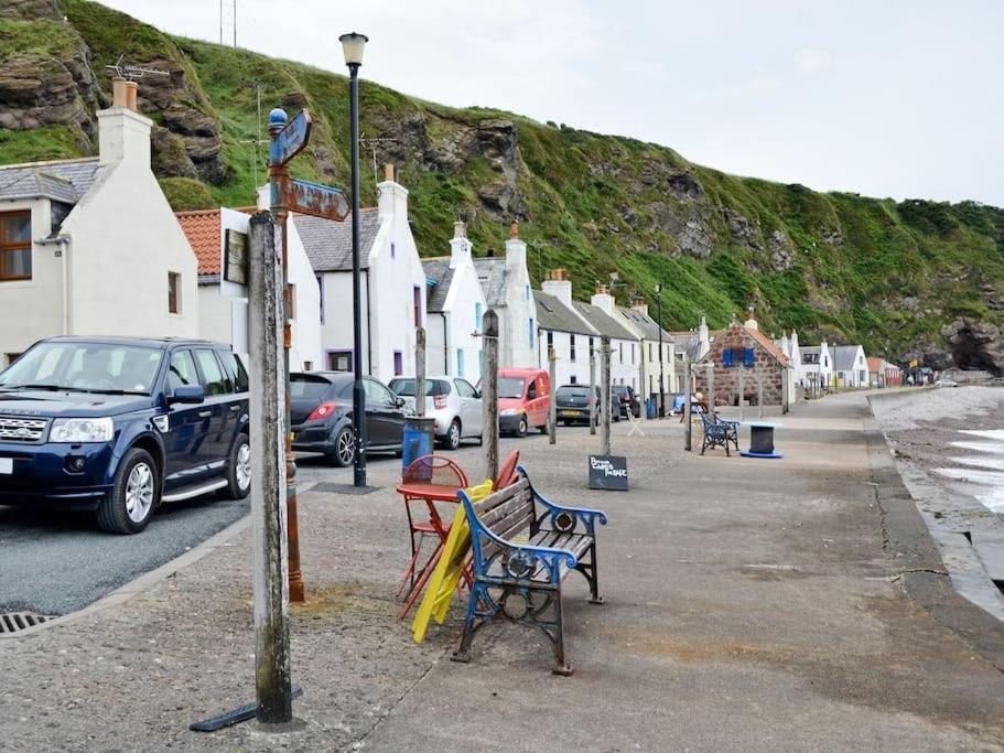 Fisherman'S Cottage In Pennan Exterior foto